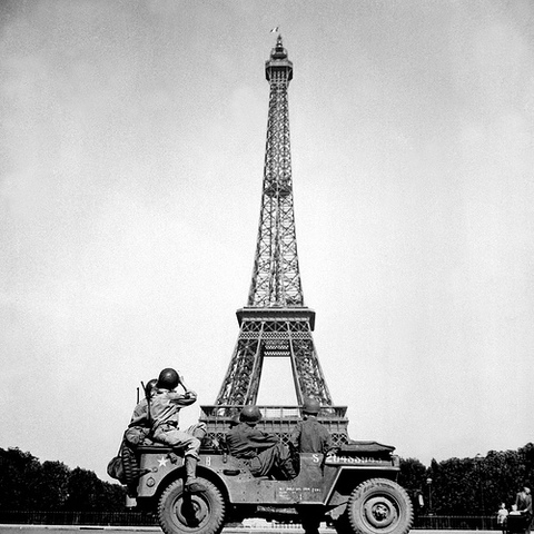 Paris retaken by Allies Forces