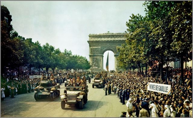 Paris retaken by Allies forces