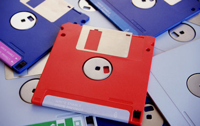 3.5 inch floppy disk HP single sided was made