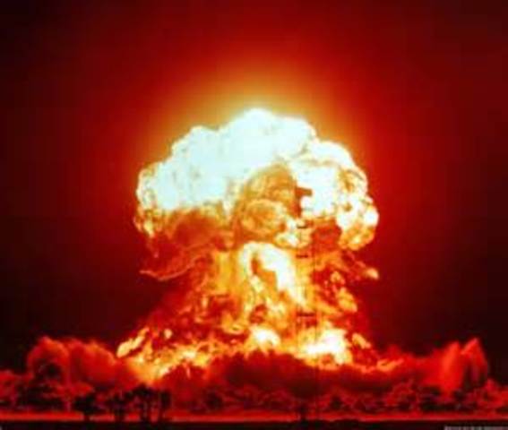 First Atomic bombs dropped