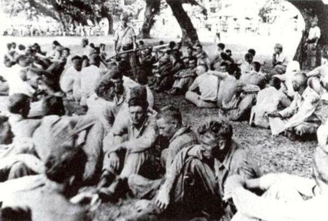 Philippines fall to Japanese – Bataan Death March
