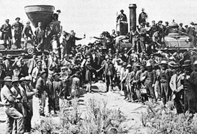 Inauguración del primer ferrocarril transcontinental