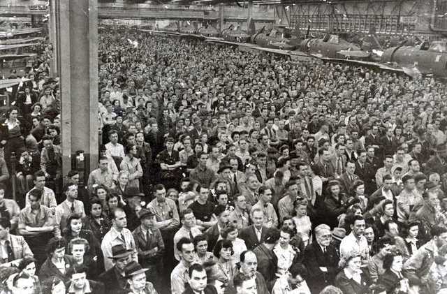 Republic Aviation plant is announces closure of Evanville Plant