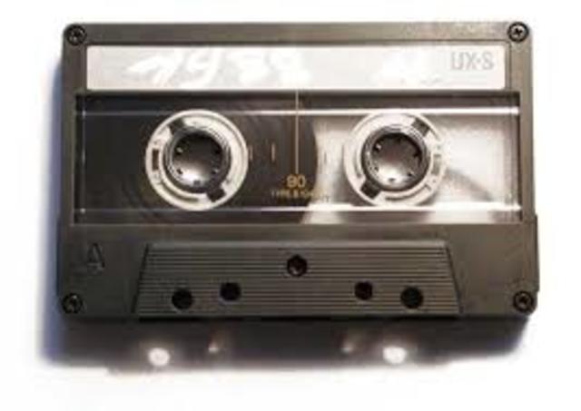 Invention de la cassette audio