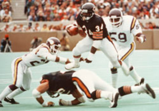 Payton Breaks Single Game Rushing Record