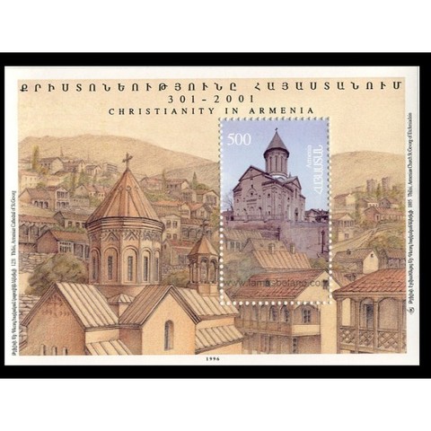 Armenia adopta el cristianismo como religión oficial.