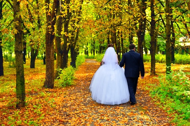 Осенняя пора - красивая свадьба