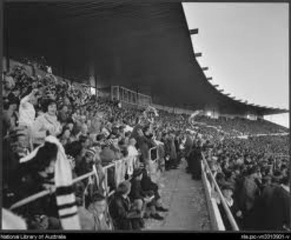St Kildas First Game at Moorabbin oval