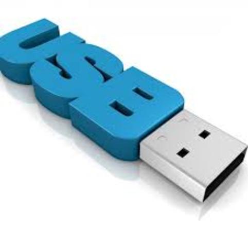 Изобретение первой USB-флеш-накопитель