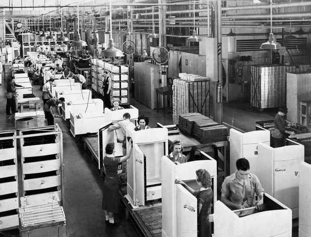 IH  sells plant and facilities to Whirlpool-Seeger