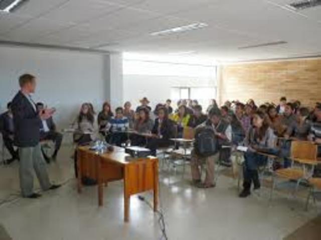 Ofrecia mas de 10 programas