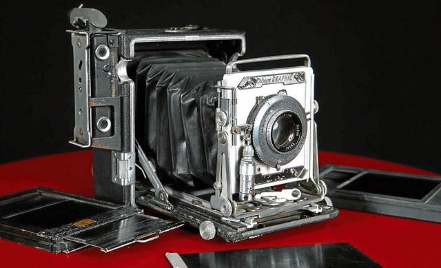 tambíen la demominada cámara Zeh-Cámara-Fabrik tambien llamada ZECA