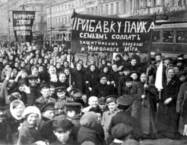 Working Women go on Strike