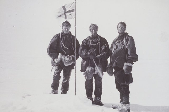 Edgeworth David, Douglas Mawson and Alistair McKay reached the Magnetic South Pole