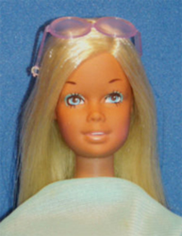 Barbie's eyes change