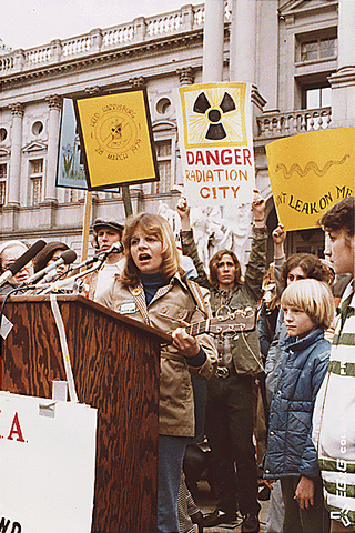 Antinuclear  and first  cases  of  AIDS