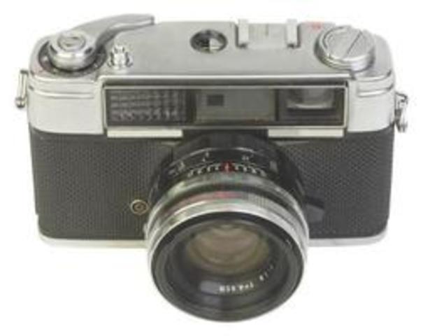 PRIMERA CAMARA MODERNA