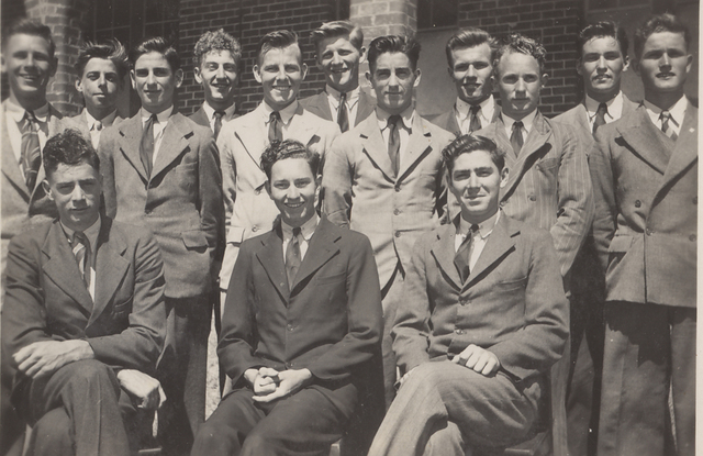 Leaving and sub leaving class (circa)