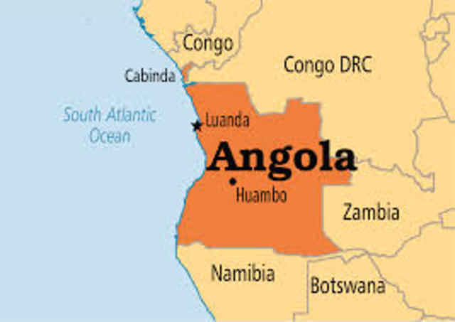 Il Portogallo dà l'indipendenza all'Angola