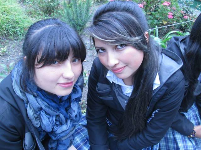 viaje con sus papas y su amiga