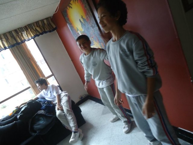 jugando Xbox con mis mejores amigos