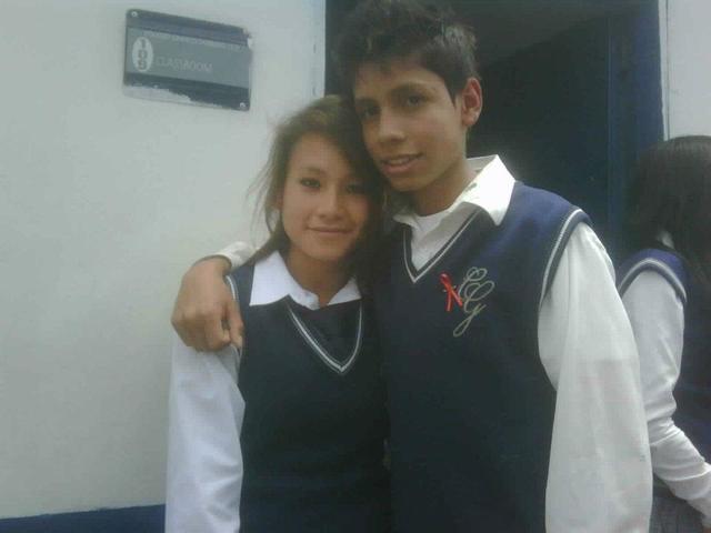 Inicia estudios en el Colegio