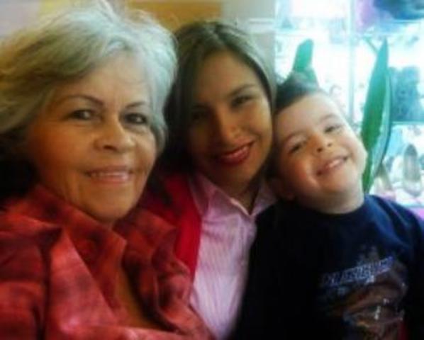 Celebración de cumpleaños de la mamá