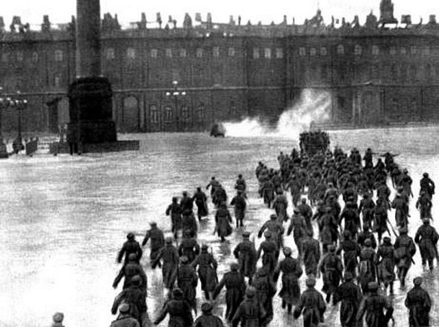 Workers storm winter palace