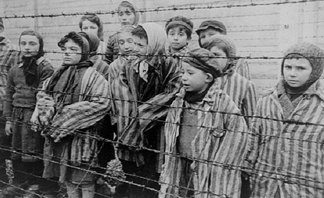 Nazis begin rounding up