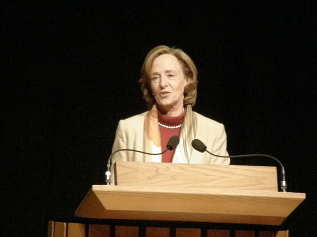 Susan Hockfield becomes president of the Massachusetts Institute of Technology