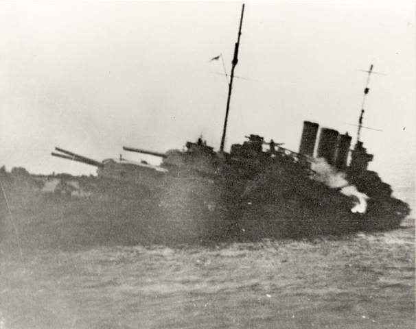HMAS Canberra sunk in Battle of Savo Sea