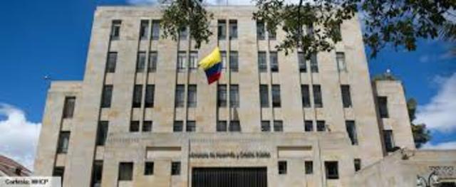 Creación de la Superintendencia de Regulación Económica.