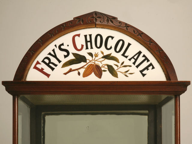 Первый плиточный шоколад