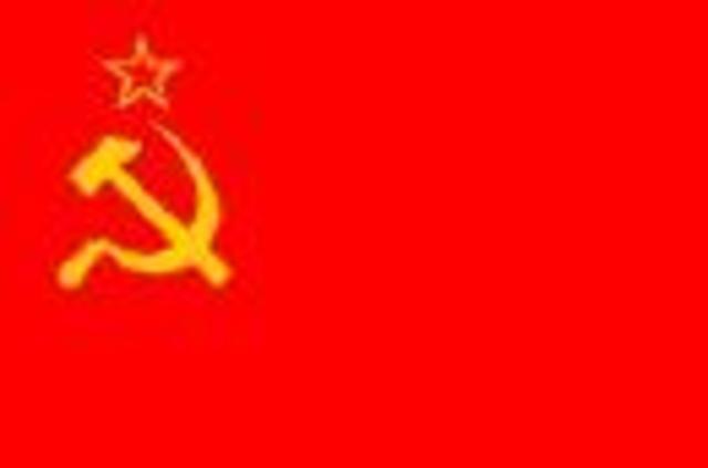 Soviet Union Falls Apart