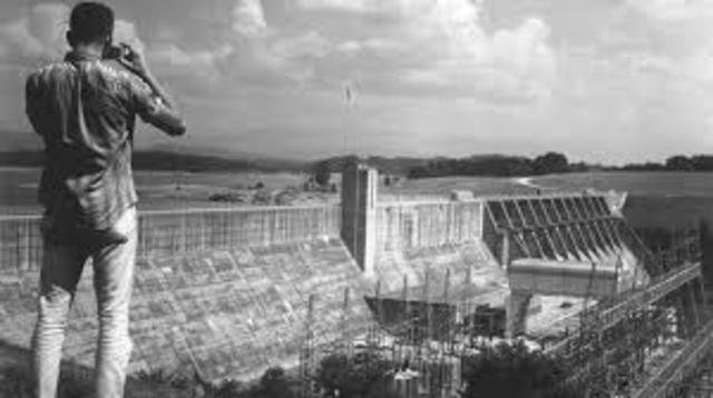 Tennessee Valley Authority founded