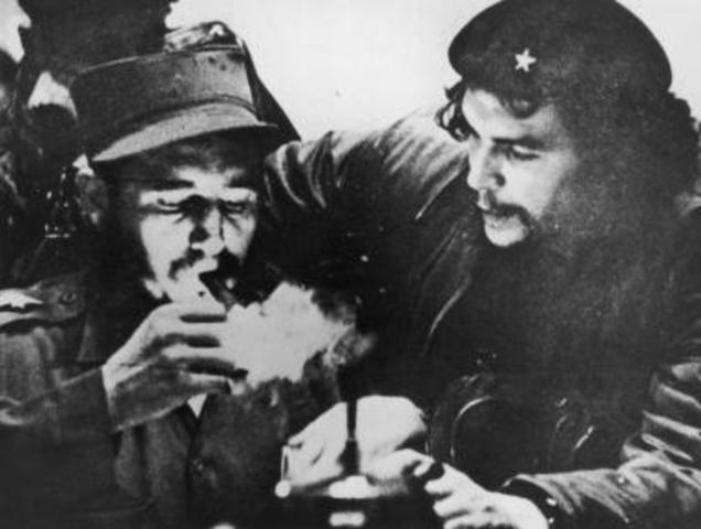 Castro & Che Gevara lead revolution