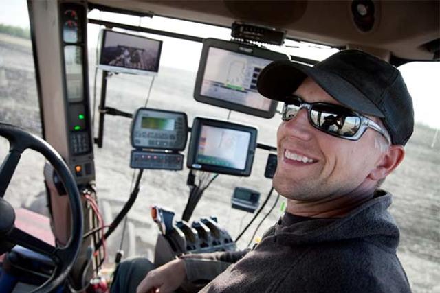 Farming with satelites