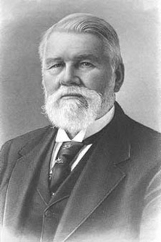 Dr. Richard Gatling born