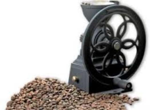 Apararecen las trilladoras de cafe