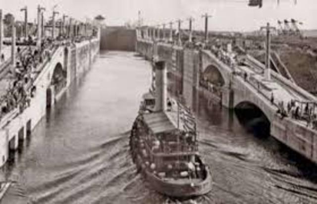 Primer barco apto, desde Pánama al rioc magdalena