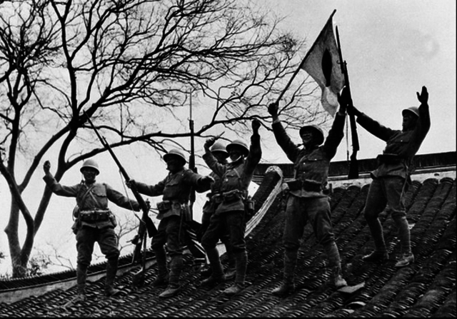 Japan invades Manchuria