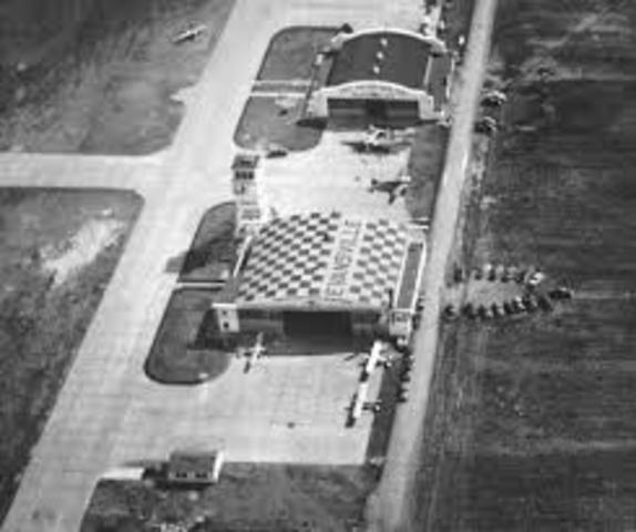 Evansvillie airport leasted republic aviation for 1$ a year