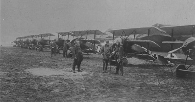 Germans air raid Paris