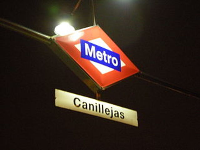 El metro llega.