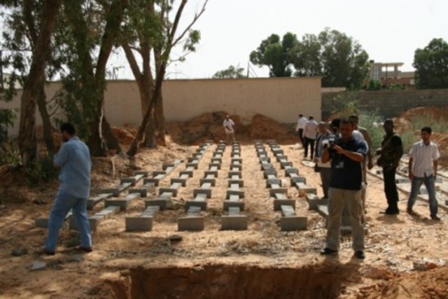 Restablecimiento: Funerales en Bengasi
