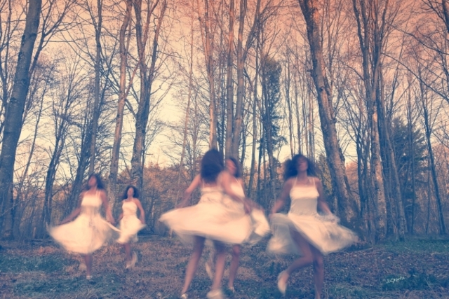 Rev. Paris Sees Dancing