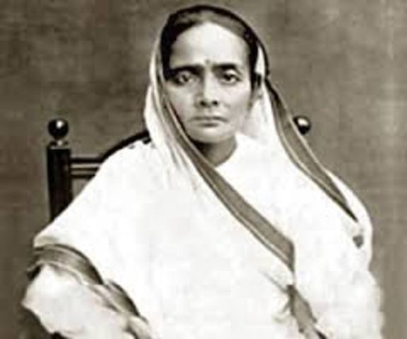 Gandhi's wife dies at age 72