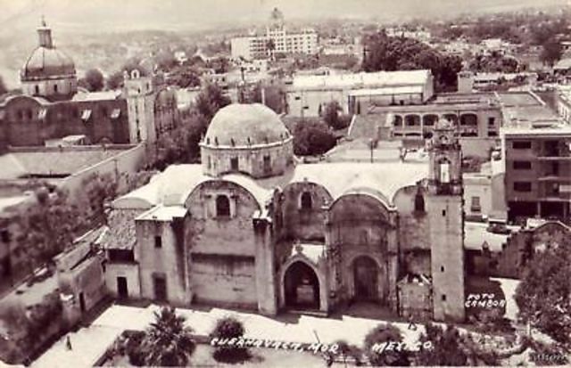 Cuernavaca is recovered by the Government.