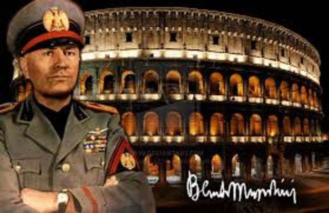 Mussolini es nombrado jefe de gobierno en Italia.