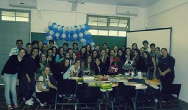 Festa Surpresa para professora Ana Cecilia.